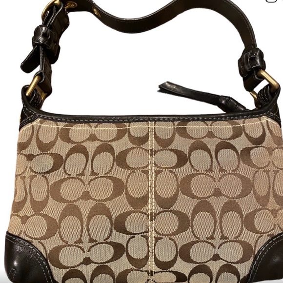 🤎Coach~Bleeker Signature Leather Shoulder Bag Gold Hardware Carriage Logo, EUC - Picture 2 of 11